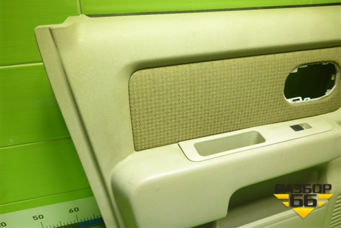 Обшивка двери передней левой под электрику (809013U000) для Nissan Cube с 2002-2008г