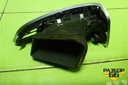 Дефлектор воздушный правый (BM51018B08AAW) для Ford Focus 3 с 2011г (Фокус)