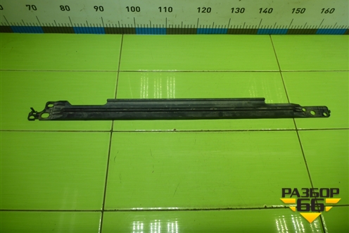 Кронштейн радиатора верхний (AV618226AB) для Ford Focus 3 с 2011г (Фокус)