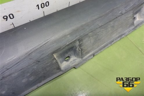 Накладка на порог наружная правая (BM51A10154A) для Ford Focus 3 с 2011г (Фокус)