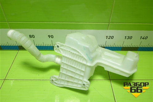 Бачок омывателя лобового стекла (5Q0955453R) для Skoda Octavia (A7) с 2013г (Октавия)