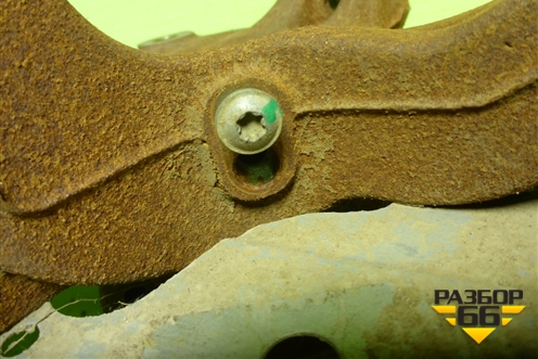 Кулак поворотный передний левый для Dacia Sandero с 2020-2022г (Сандеро)