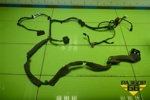 Проводка двери передней левой (электрический стеклоподъёмник) (BV6T14A584) для Ford Focus 3 с 2011г (Фокус)