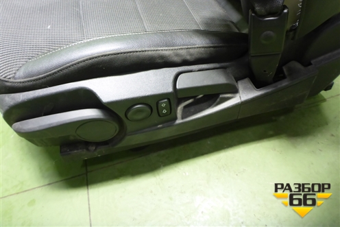 Сиденья комплект (AIR BAG, подогрев) для Opel Insignia с 2008-2017г (Инсигниа)