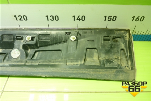 Накладка двери задней правой (32208734) для Volvo XC60 с 2017-2025г (ХС60)