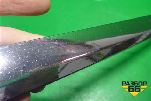 Накладка переднего бампера центральная (после 2015г на юбку Executive) (52711D8070 PZ32160219) для Toyota Land Cruiser (200) с 2008г (Ленд Крузер)