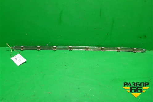 Накладка переднего бампера центральная (после 2015г на юбку Executive) (52711D8070 PZ32160219) для Toyota Land Cruiser (200) с 2008г (Ленд Крузер)