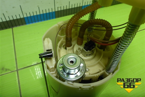 Насос топливный электрический для Opel Insignia с 2008-2017г (Инсигниа)