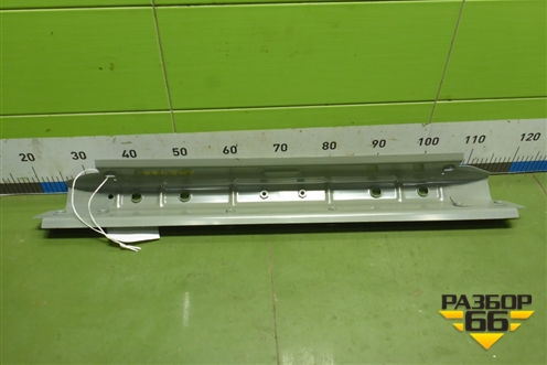 Кузовной элемент поперечина рамки радиатора нижняя) (21230840107670) для VAZ Chevrolet Niva/Нива с 2002-2020г