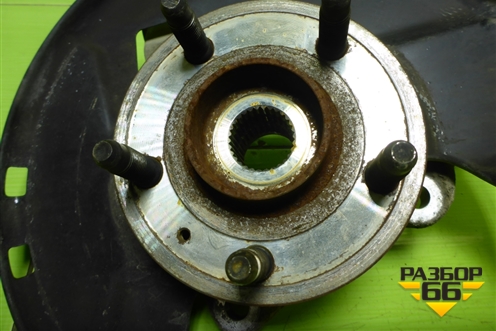 Кулак поворотный передний правый для Opel Insignia с 2008-2017г (Инсигниа)