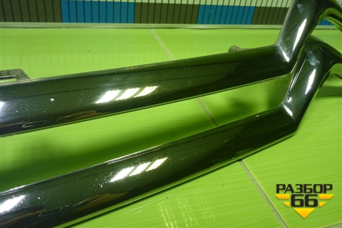 Накладка на решетку радиатора (9810964977) для Citroen Berlingo с 2008г (Берлинго 2)