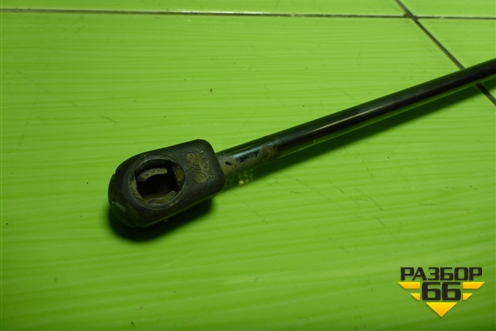 Амортизатор двери багажника правый (BM51A406A10AE) для Ford Focus 3 с 2011г (Фокус)