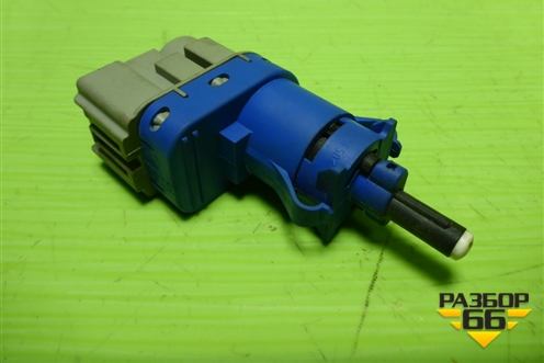 Датчик включения стопсигнала (8T4T96854AA) для Ford Focus 3 с 2011г (Фокус)