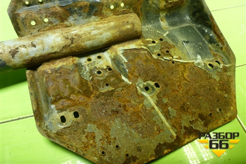 Кронштейн заднего крыла левый для Scania 4 Series с 1995-2005г