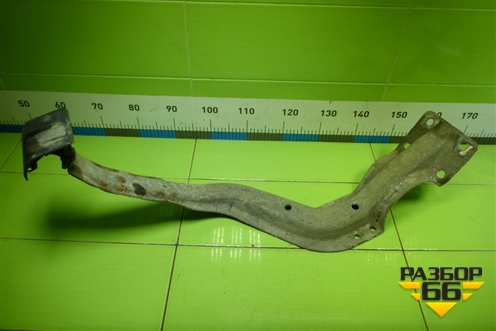 Кронштейн переднего крыла правый для Scania 4 Series с 1995-2005г