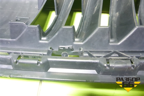 Решетка радиатора (после 2017г) (5E0853653A) для Skoda Octavia (A7) с 2013г (Октавия)