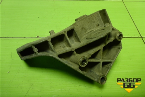 Кронштейн генератора (21901041034) для VAZ Kalina/Калина