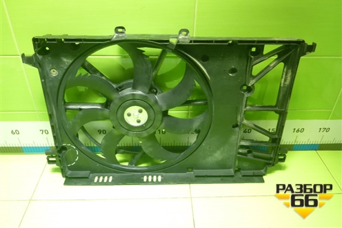 Вентилятор охлаждения радиатора (1636331500) для Toyota Rav-4 с 2018г (Рав 4)