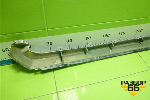 Накладка на решетку радиатора (5312248050) для Lexus RX 350 c 2015г (РХ)