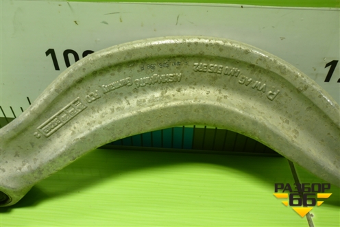 Рычаг задний верхний правый (4M0505372) для Audi Q7 c 2015г (Ку 7)