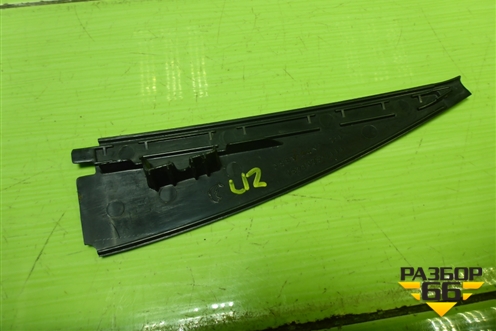 Накладка двери задней правой уголок (11176203450) для VAZ Kalina/Калина