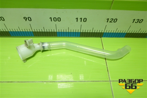 Горловина бачка омывателя лобового стекла для Toyota Rav-4 с 2018г (Рав 4)