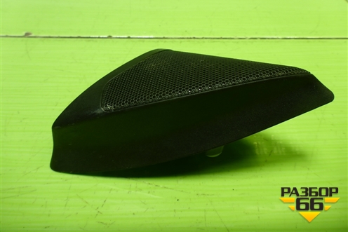 Накладка двери передней левой уголок для Opel Insignia с 2008-2017г (Инсигниа)