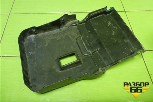 Крышка аккумулятора (AM5110A659AB) для Ford Focus 3 с 2011г (Фокус)