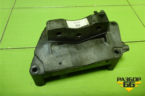 Кронштейн двигателя правый (1.3л Z13DTJ) (55199250) для Opel Corsa D с 2006-2014г (Корса Д)