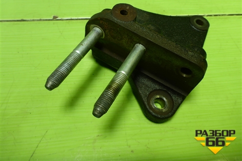 Кронштейн двигателя правый (2.4л 4B12) для Mitsubishi Lancer-X с 2007г (Лансер)