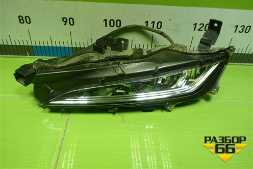 Фара противотуманная левая (после 2019г) (8122048060) для Lexus RX 350 c 2015г (РХ)