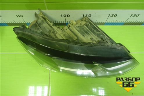 Фара правая (после 2015г галоген) (6C1941006B) для Volkswagen Polo (седан) с 2010г (Поло)