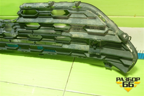 Решетка радиатора (под парктроник и камеру) (5311242190) для Toyota Rav-4 с 2018г (Рав 4)