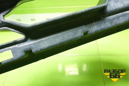 Решетка радиатора (под парктроник и камеру) (5311242190) для Toyota Rav-4 с 2018г (Рав 4)