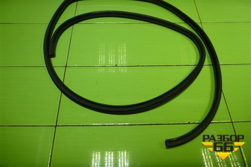 Уплотнитель двери передней правой для Hyundai Solaris с 2010-2016г (Солярис)