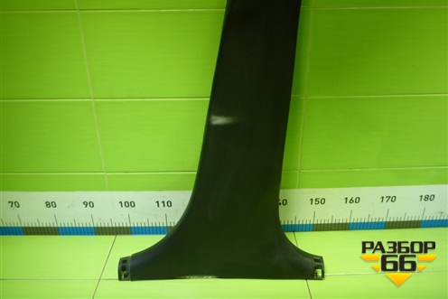 Обшивка стойки центральная нижняя правая (858451R000) для Hyundai Solaris с 2010-2016г (Солярис)