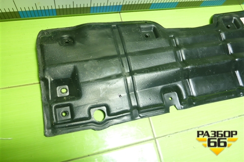 Пыльник двигателя (не оригинал) (STLX470250) для Lexus RX 300/330/350 с 2003-2009г (РХ)