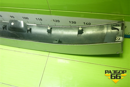 Накладка двери багажника (нижняя) (74895SWWE10ZA) для Honda CR-V(RE) с 2006-2012г (ЦРВ СРВ)