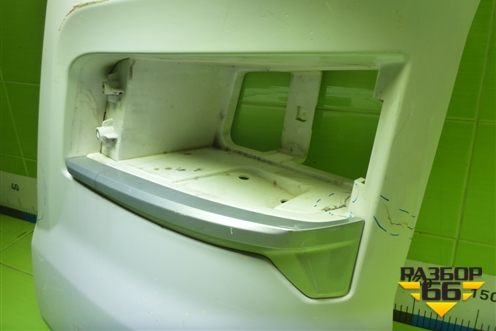 Бампер передний левая часть  (549018416123) для Камаз  54901 (К5)