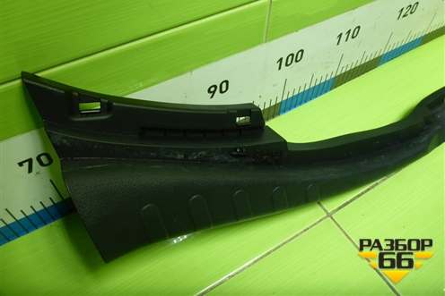 Обшивка багажника на заднюю панель (6471642020) для Toyota Rav-4 с 2012-2019г (Рав 4)