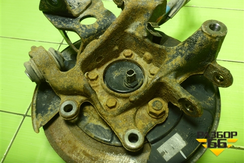 Кулак задний правый для Toyota Rav-4 с 2012-2019г (Рав 4)