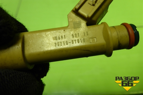 Форсунка инжекторная электрическая (2325037010) для Toyota Rav-4 с 2012-2019г (Рав 4)