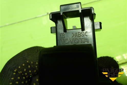 Кнопка стеклоподъёмника для Toyota Rav-4 с 2012-2019г (Рав 4)