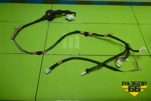 Проводка двери задней правой (8215342150) для Toyota Rav-4 с 2012-2019г (Рав 4)