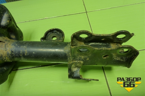 Амортизатор передний правый (4851042570) для Toyota Rav-4 с 2012-2019г (Рав 4)