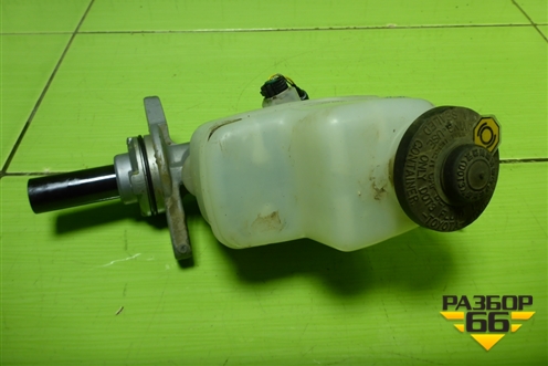 Цилиндр тормозной главный для Toyota Rav-4 с 2012-2019г (Рав 4)