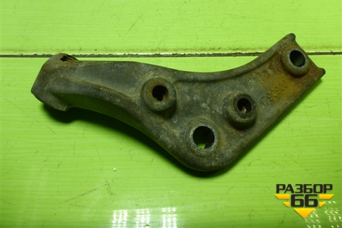 Кронштейн переднего бампера левый  (1790900) для Scania 4 Series с 1995-2005г