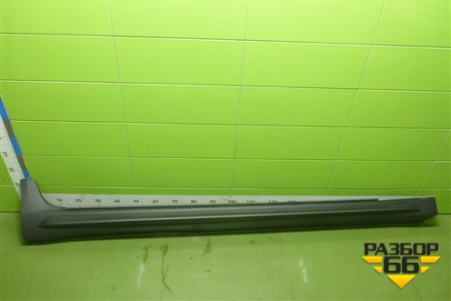 Накладка на порог наружная правая (новая) (31463770) для Volvo S90 с 2016г (C90)