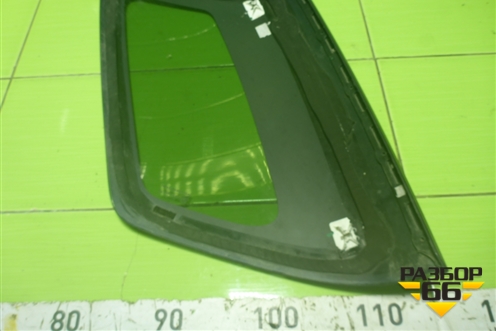Стекло глухое правое для Suzuki SX4 с 2006-2013г (СХ4)