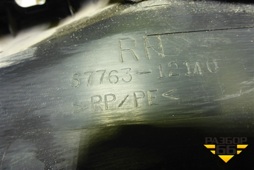 Обшивка двери передней правой под электрику (6776312140) для Toyota Corolla (E15) с 2006-2013г (Королла 150)